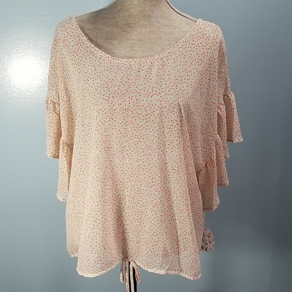 NWT Plus Sheer Flutter Sleeve Crop Size 1X
